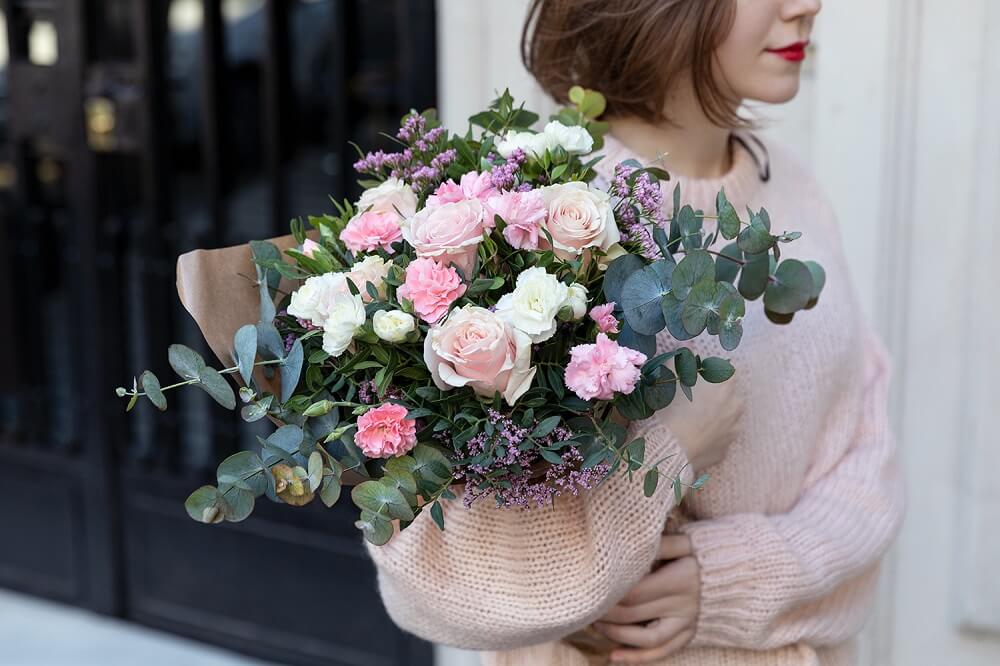 día de los enamorados y rosas rosa