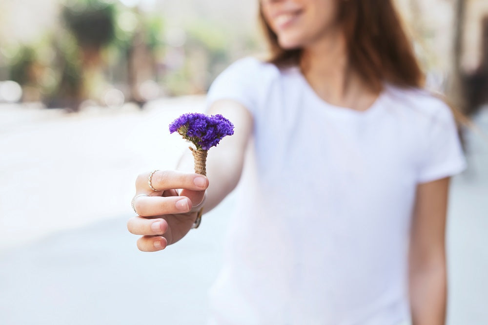 Broches de siempreviva para tu empresa