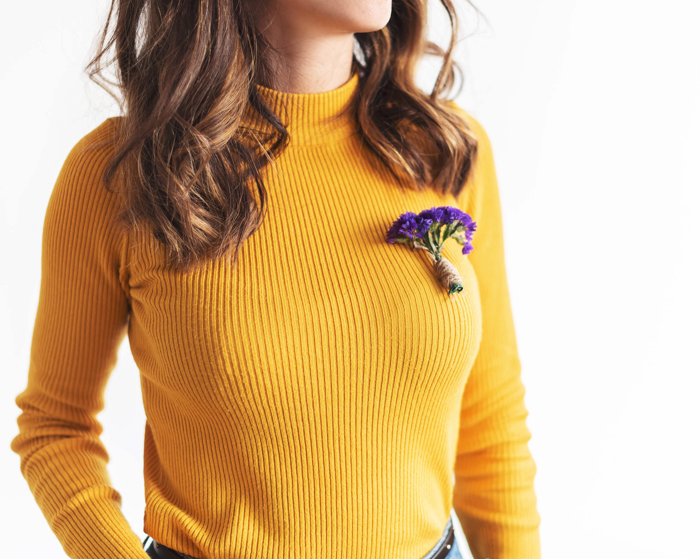 broche solidario colvin dia de la mujer