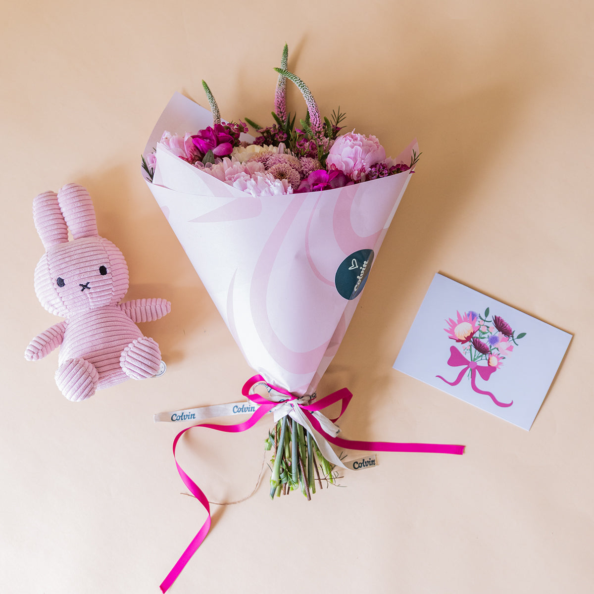 Ramo de Peonías con Envoltorio, Miffy Rosa y Tarjeta
