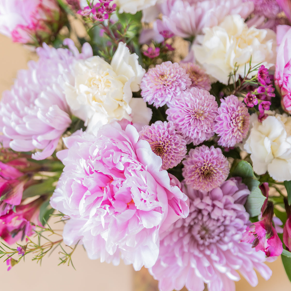 Enchanté - Ramo com Peónias Rosas