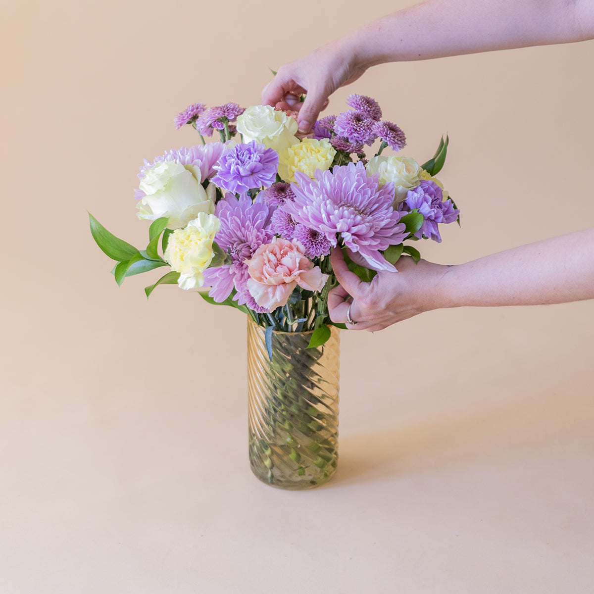 ¡Hola, Peque! - Ramo de flores con regalos para bebé