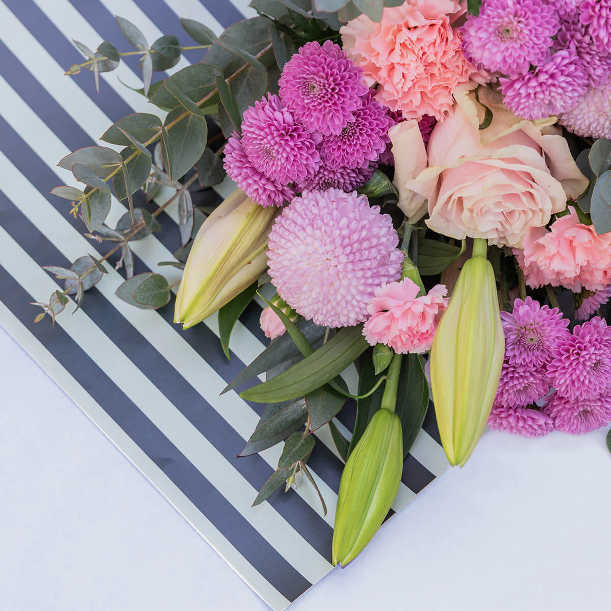 El Bonito - Ramo con flores rosas