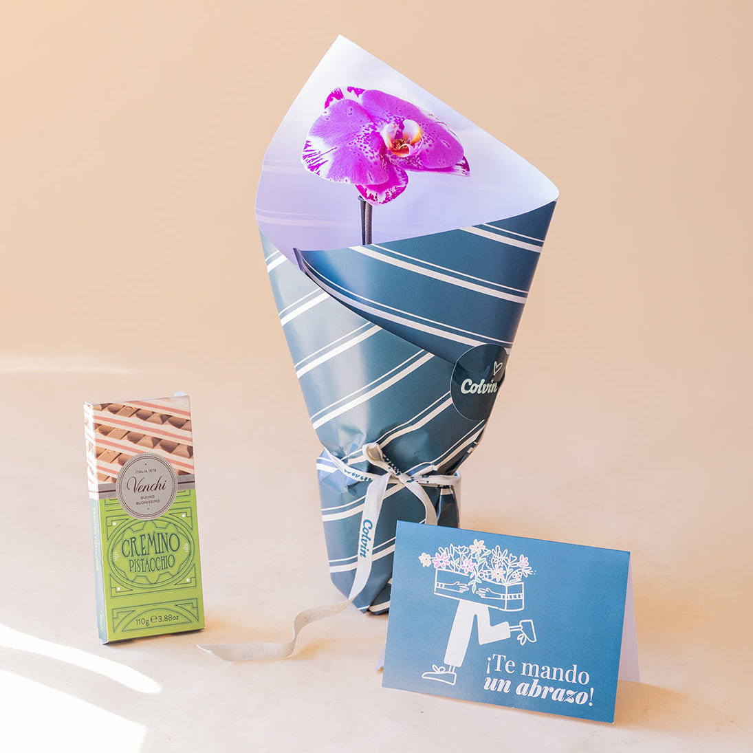 Orquídea Simples com Embalagem, Chocolate e Cartão