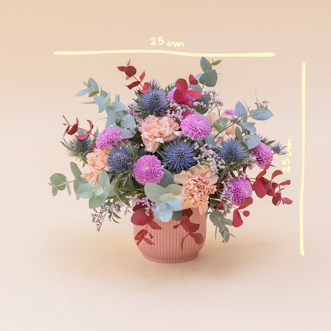 El Guiño - Arreglo con flores moradas y azules