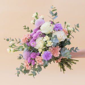 El Pastel - Ramo con flores crema