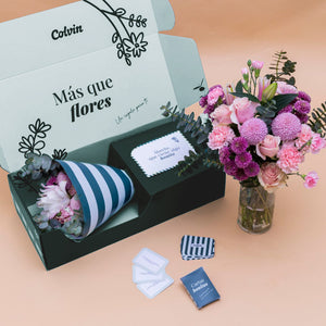 El Regalo Perfecto - Ramo de flores y juego de cartas