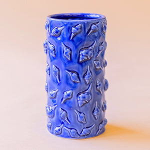 Ona - Jarrón azul de cerámica con relieve 22cm