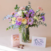 Ramo de Flores Pastel com Bombons e Cartão