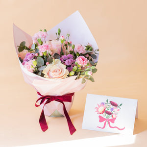 Arreglo de Rosas Rosas con Envoltorio y Tarjeta