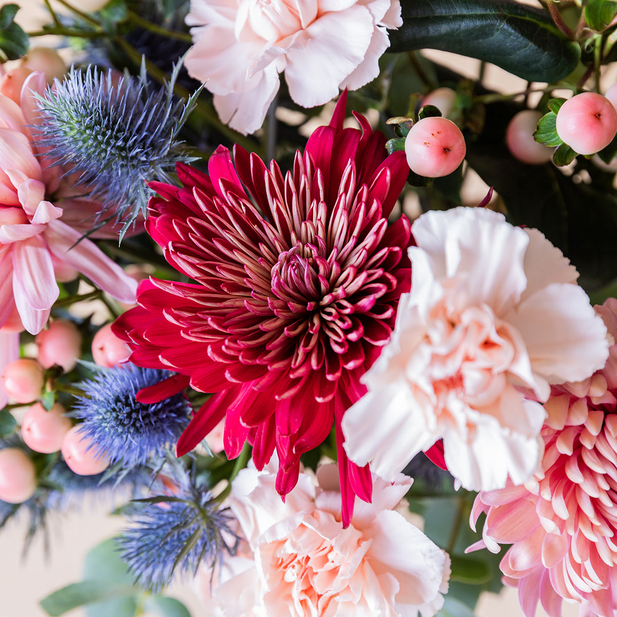 El Merlot - Ramo de flores azules y burdeos