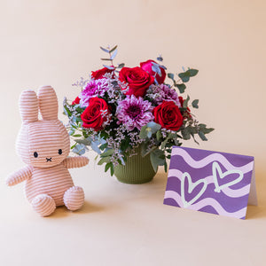 Arreglo de Rosas rojas con Peluche y Tarjeta
