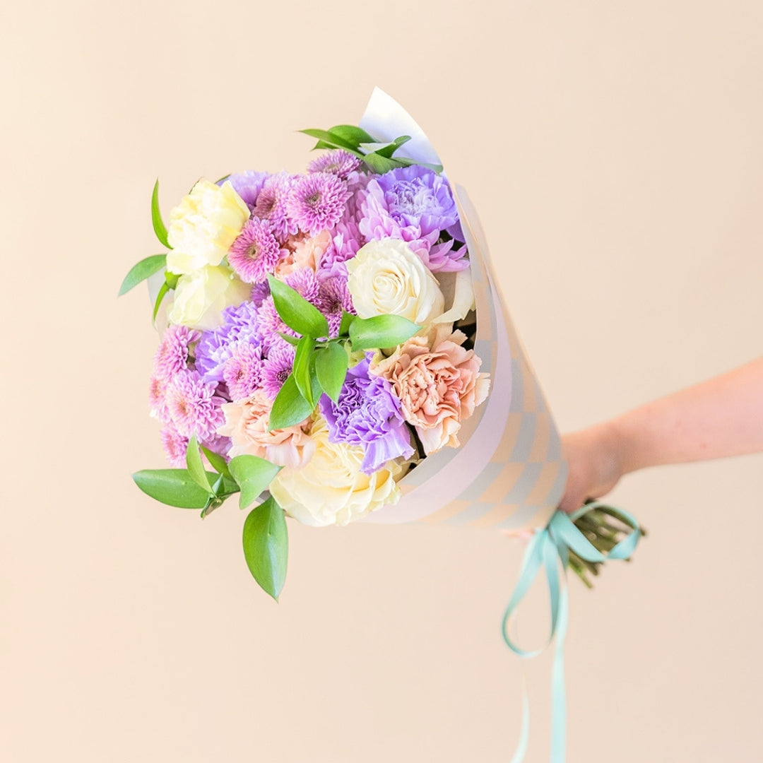 El Pastel - Ramo con flores crema