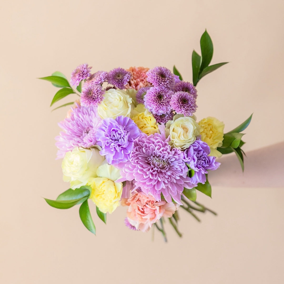 El Pastel - Ramo con flores crema