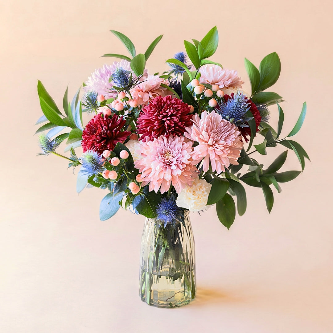 El Merlot - Ramo con flores azules y burdeos