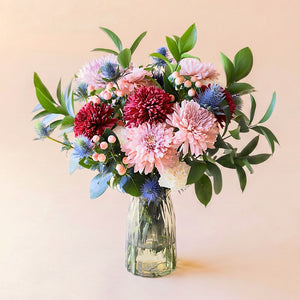 El Merlot - Ramo con flores azules y burdeos