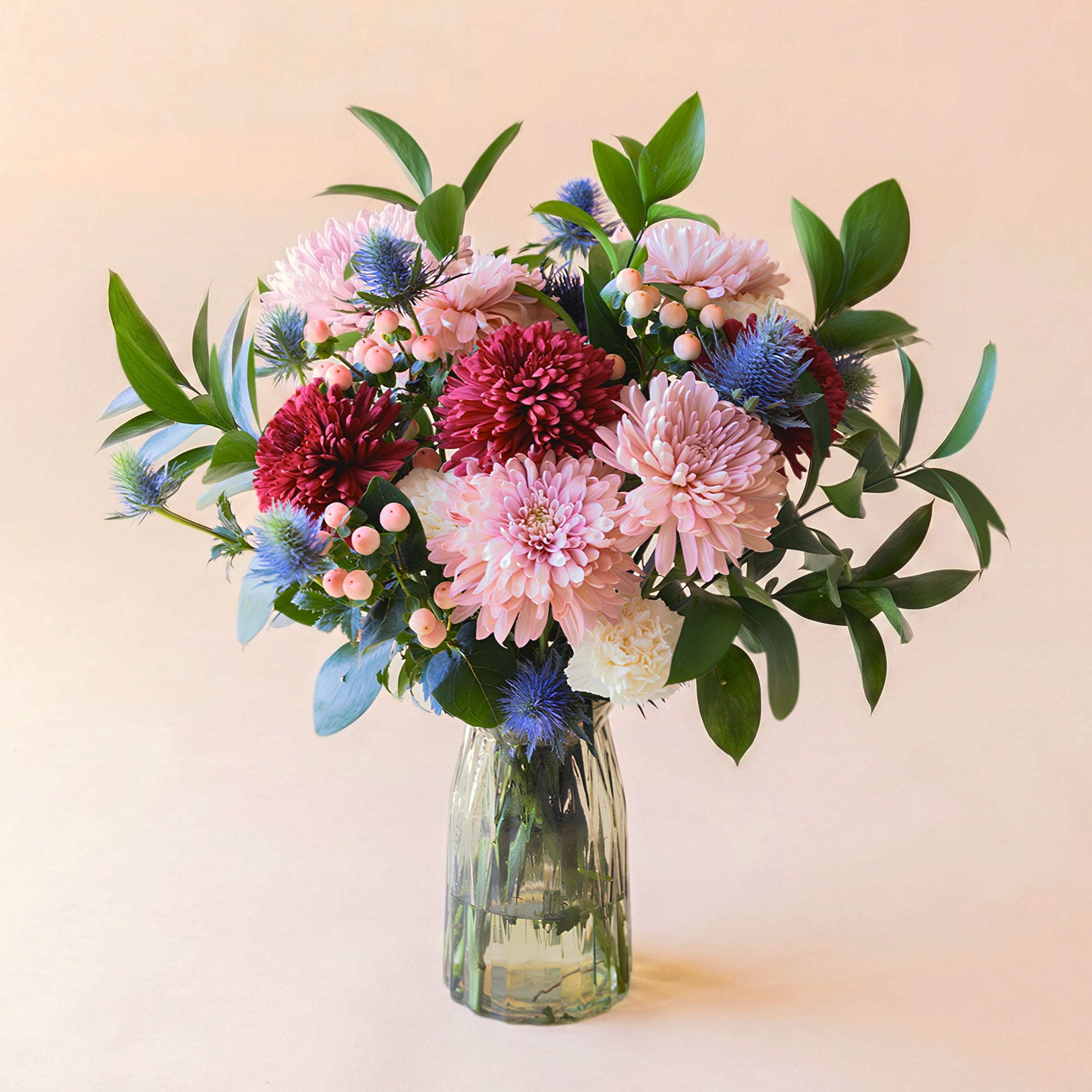 El Merlot - Ramo con flores azules y burdeos