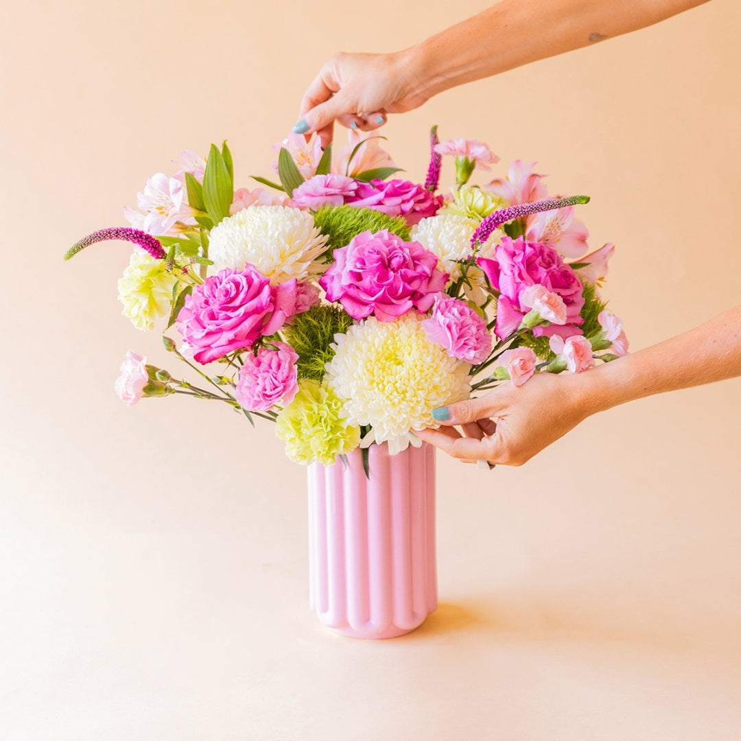 La Dolce Vita - Ramo con rosas de jardín y flores rosas