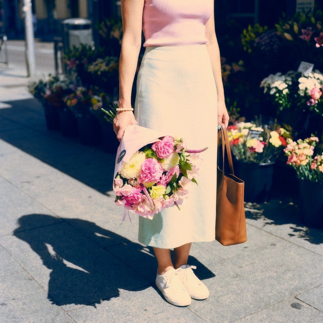 La Dolce Vita - Ramo con rosas de jardín y flores rosas