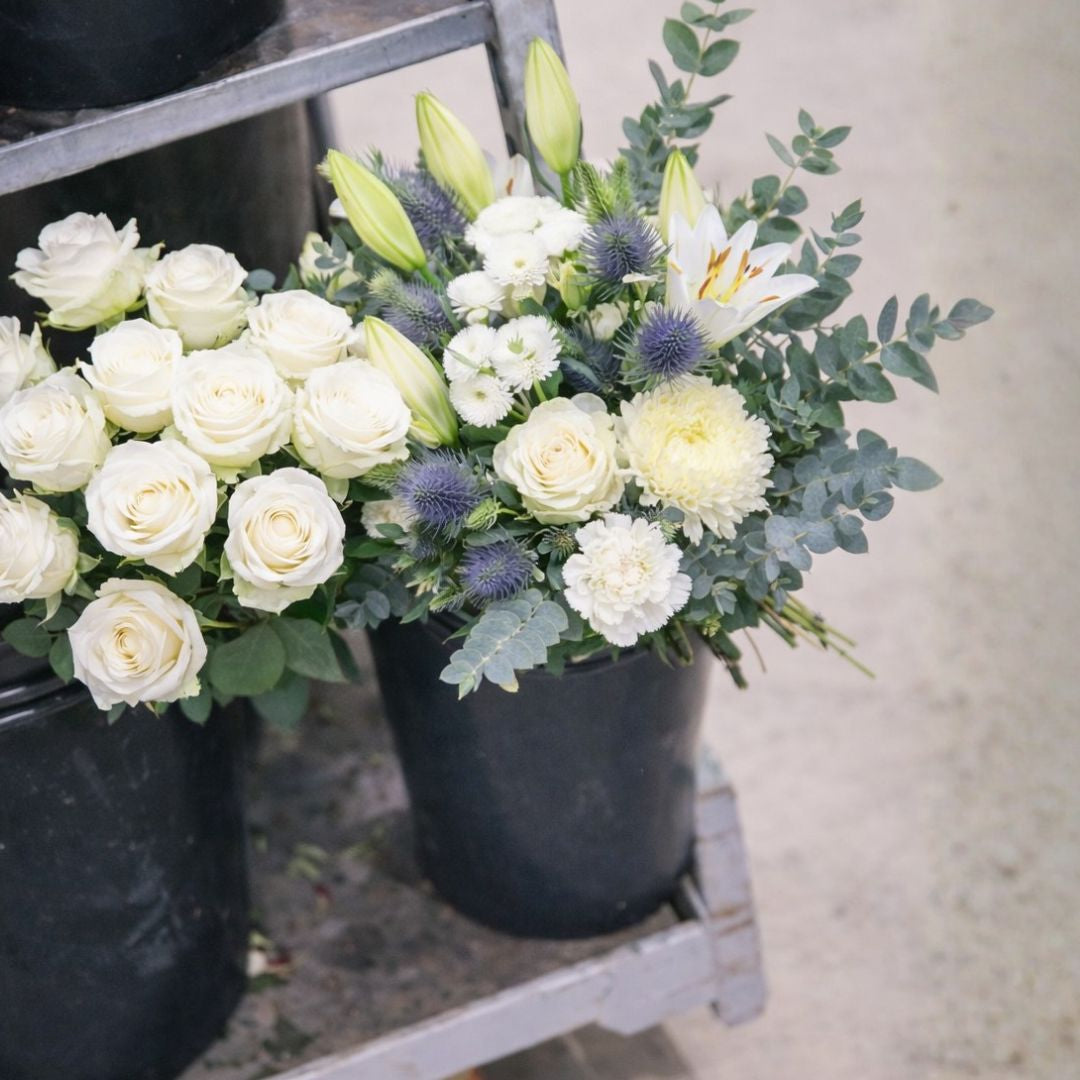 El Clásico - Ramo de flores blancas