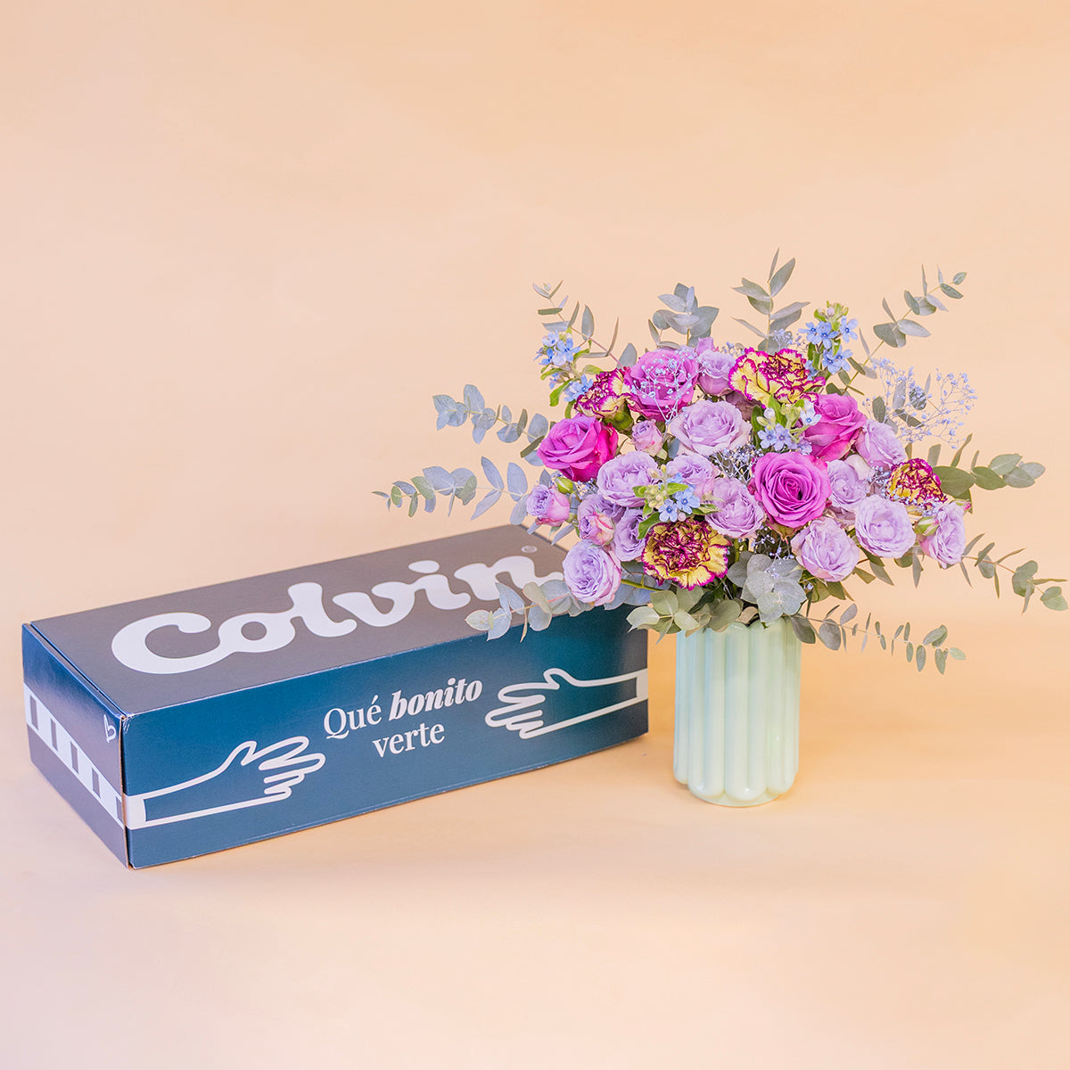 Emily – Ramo de Rosas de Medianoche