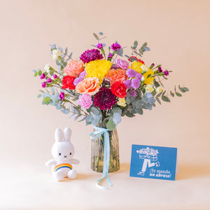 Ramo de Flores Coloridas com Peluche e Cartão
