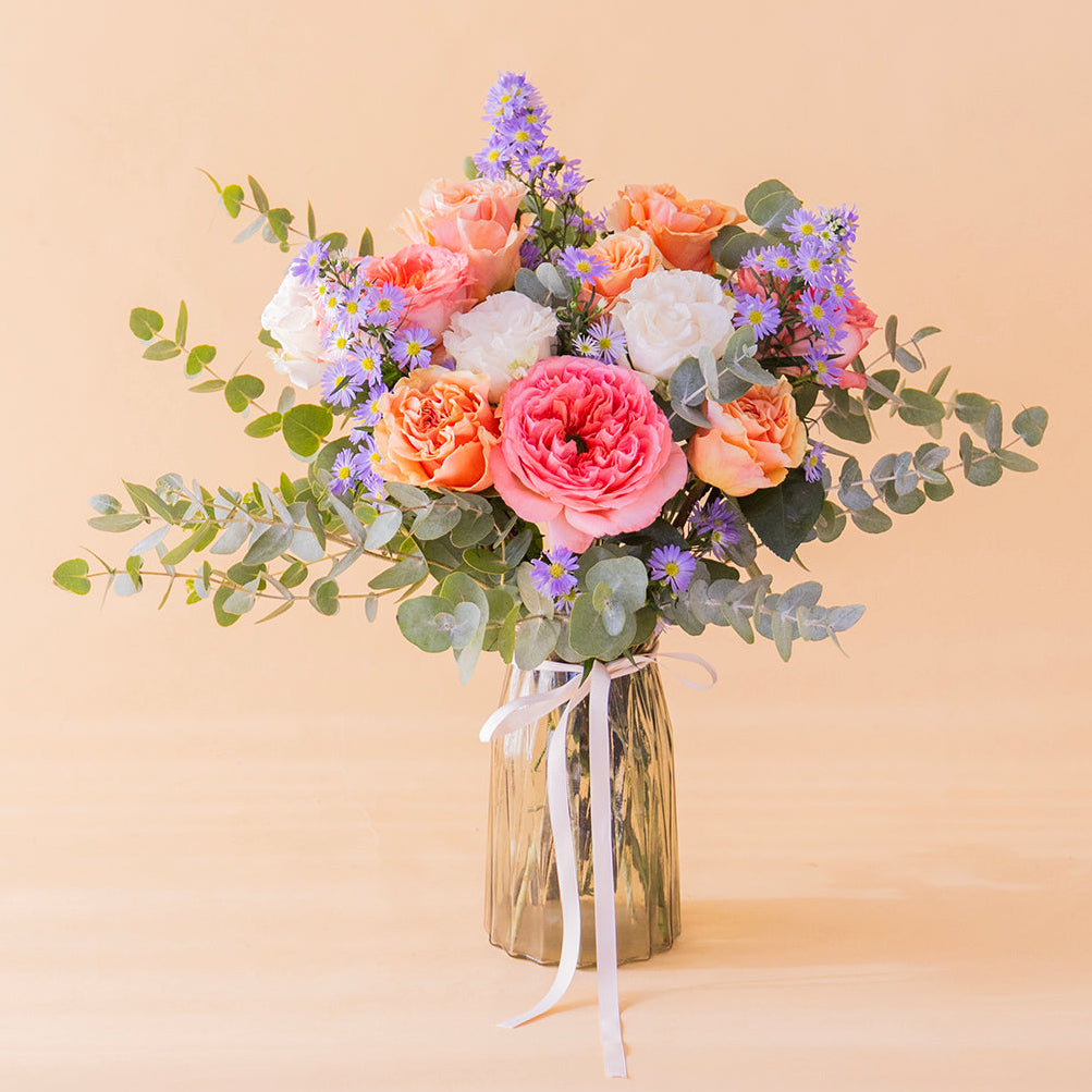 La Romántica - Ramo con rosas de jardín premium