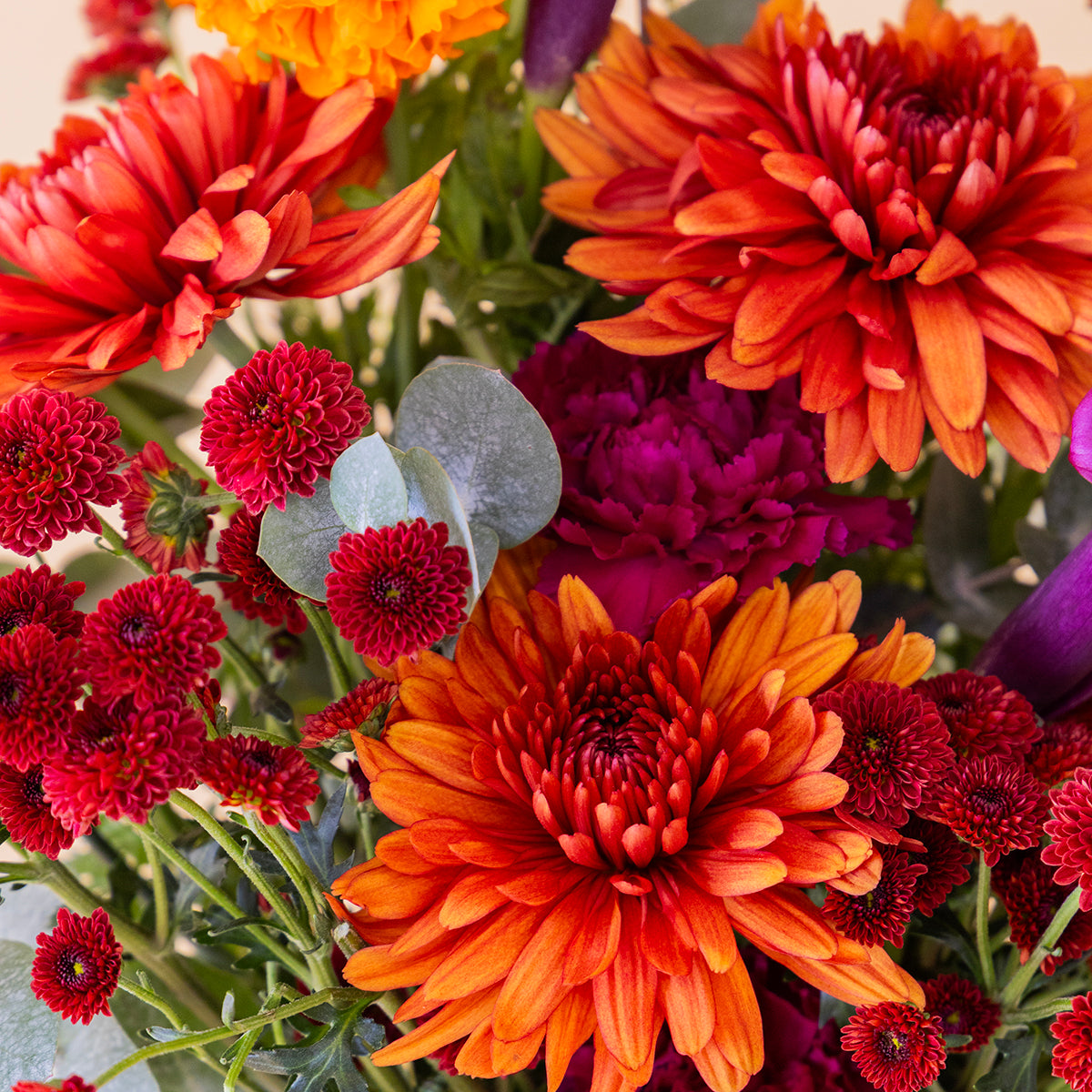 Ramo halloween de crisasntemos, tagetes y claveles