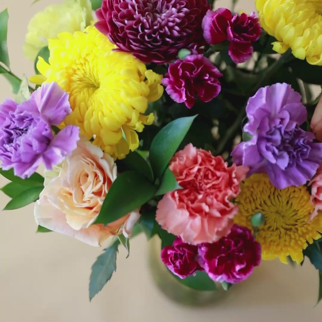 Cargar vídeo: El Colorido - Ramo con flores amarillas