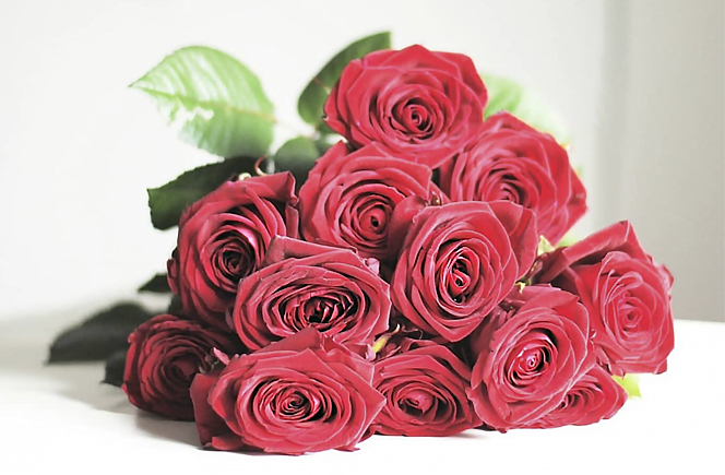 que puedo hacer con petalos de rosas frescos